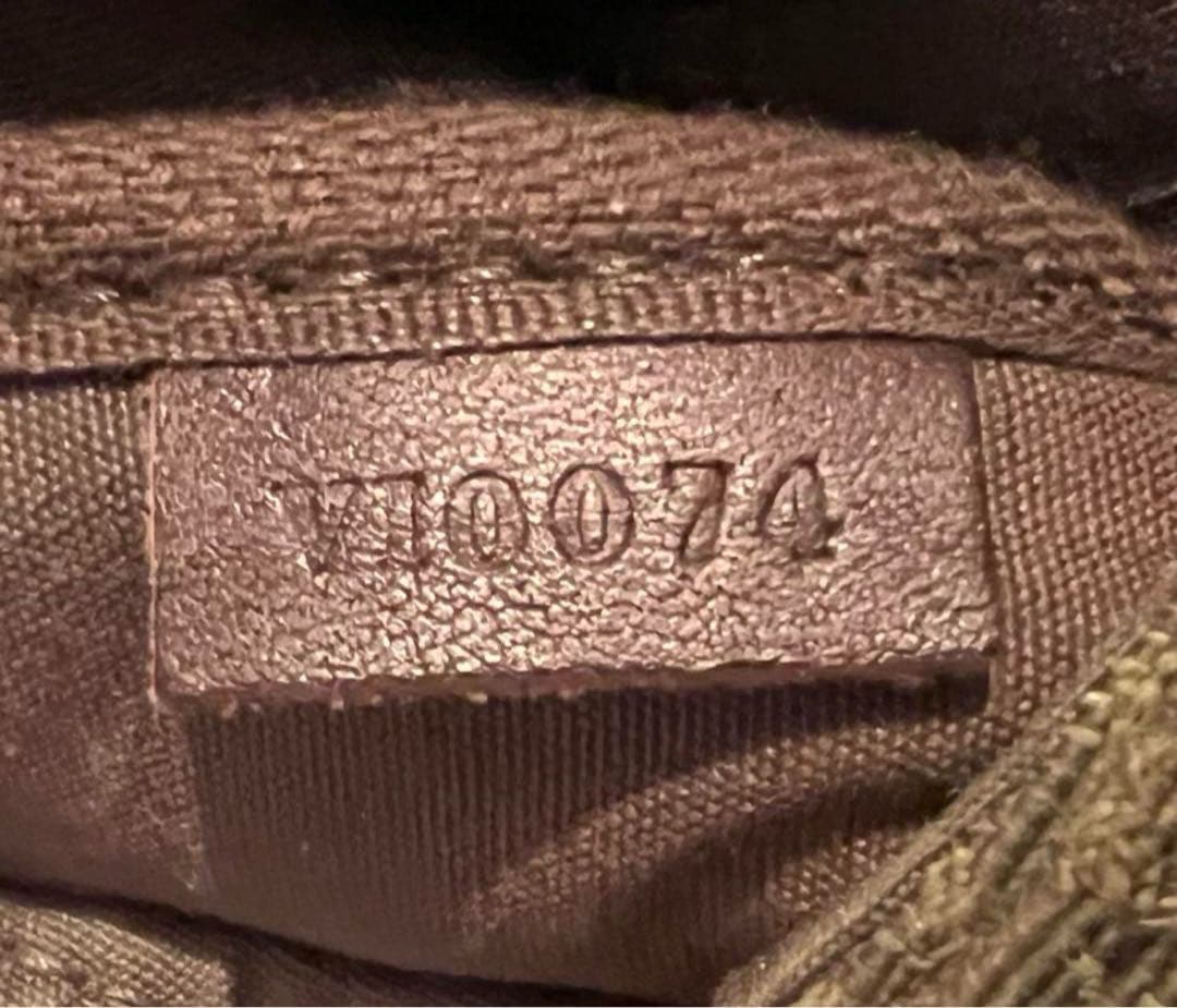 ルイ・ヴィトン サックママン モノグラムミニ ショルダーバッグ　V10074