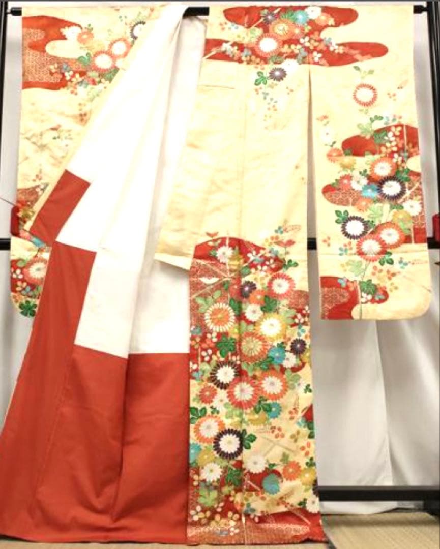 振袖 フルセット6点サイズM〜L 菊づくし銀駒刺繍　正絹　売り切り終了