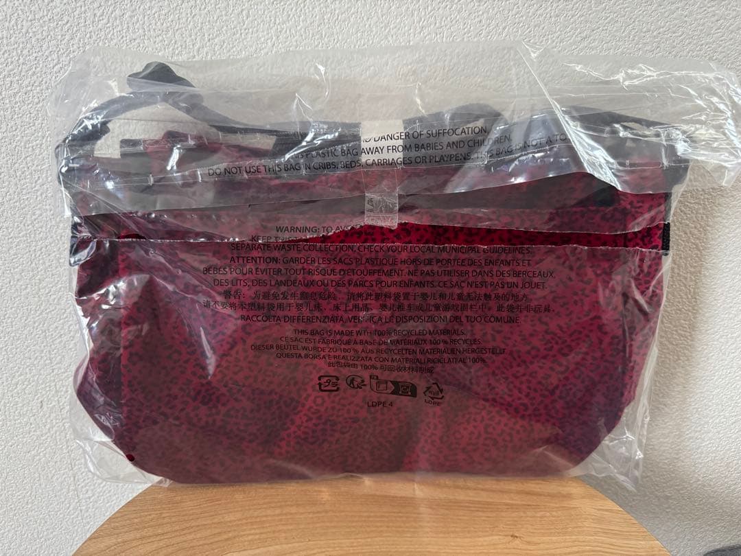 バッグ supreme Velvet small messenger