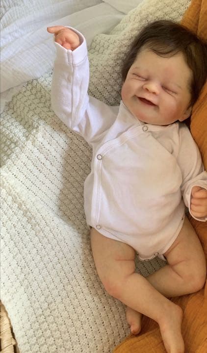 リボーンドール 赤ちゃん人形