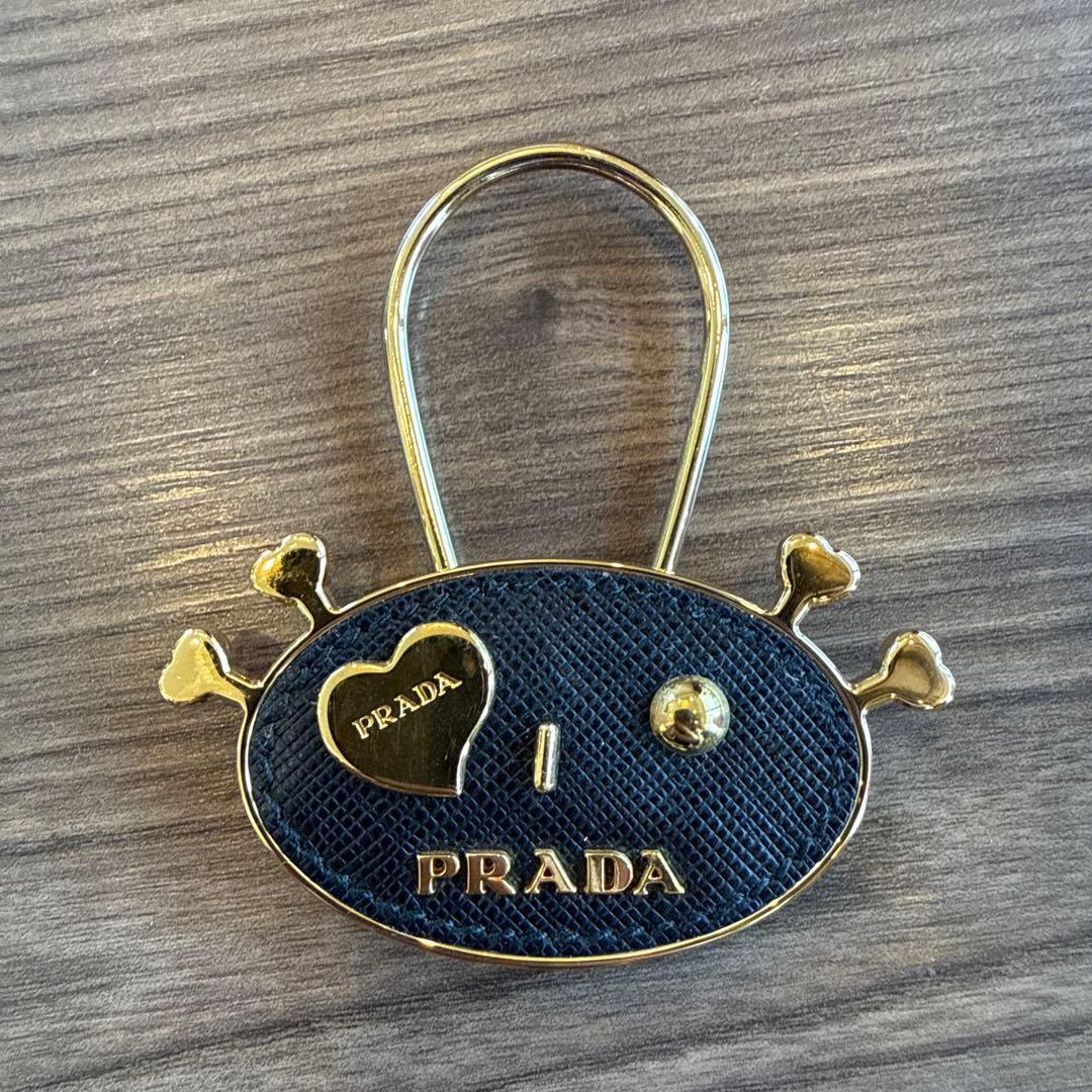 PRADA キーホルダー キャラクター