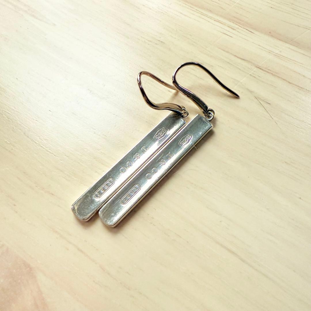 Tiffany & Co. 1837 バー ピアス