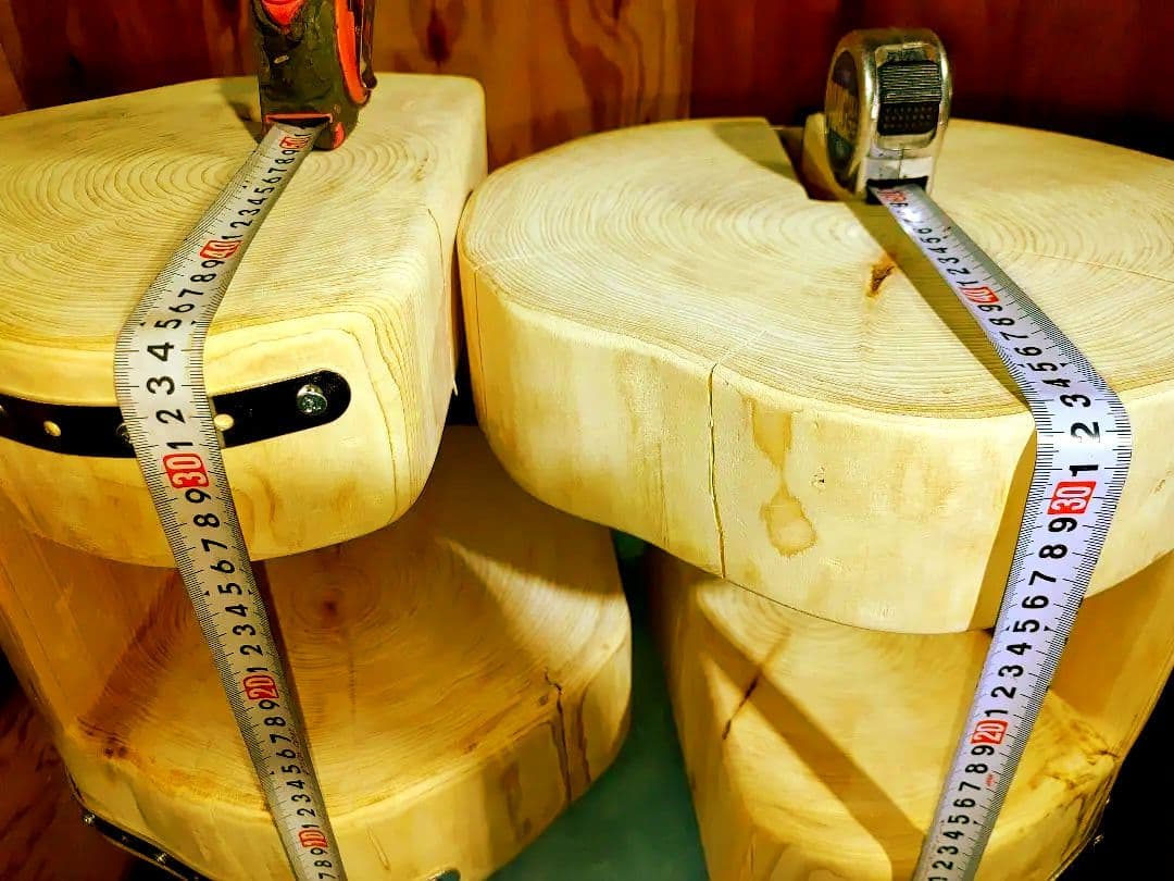 オリジナルデザイン天然ひのき 丸太 組合わせ 双子 椅子 テーブル高さ約43cm