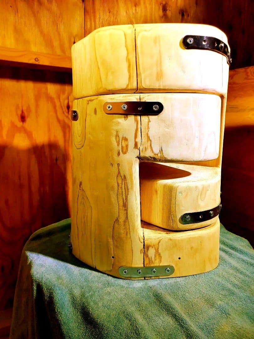 オリジナルデザイン天然ひのき 丸太 組合わせ 双子 椅子 テーブル高さ約43cm