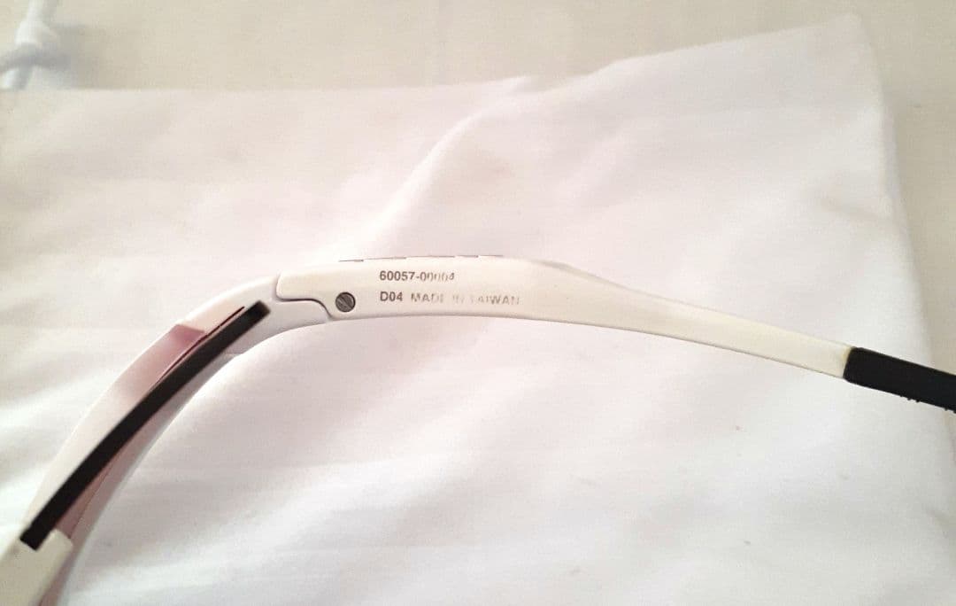 美品中古100% Slendale ホワイト レッド ワンハンドレッド