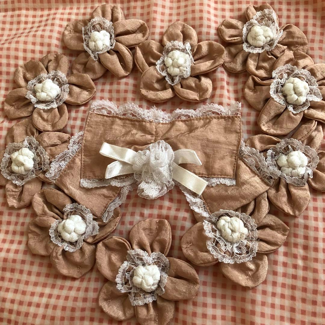 お花モチーフ エプロンドレス