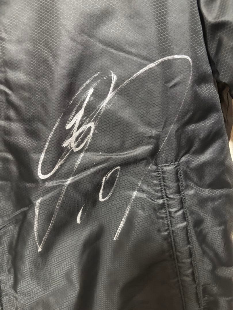 【清武弘嗣選手直筆サイン入り】セレッソ大阪ウインドブレーカーセットアップ