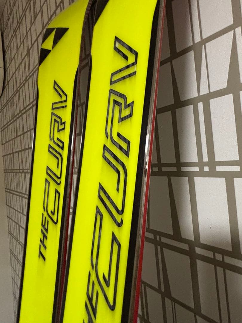 フィッシャー　RC4 CURV 185cm スキー板