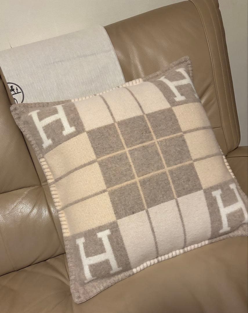 ★HERMESエルメス　アヴァロンクッション　PMココカモミール★