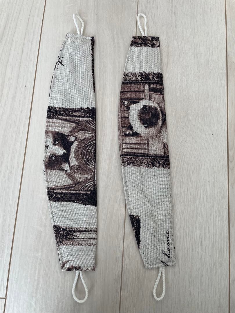 【Lotti-ロッティ- 】猫ちゃんがかわいいカーテン　リニャックスタイム