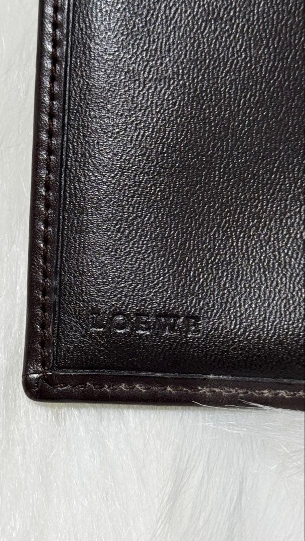 LOEWE 二つ折り財布　アナグラム　Dリング　大幅値下げ　早い者勝ち
