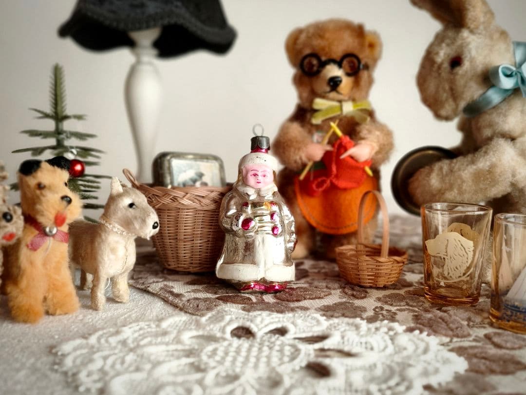 【マリン♡さま】girl ornament ୨୧ .·*°あったかコートの女の子