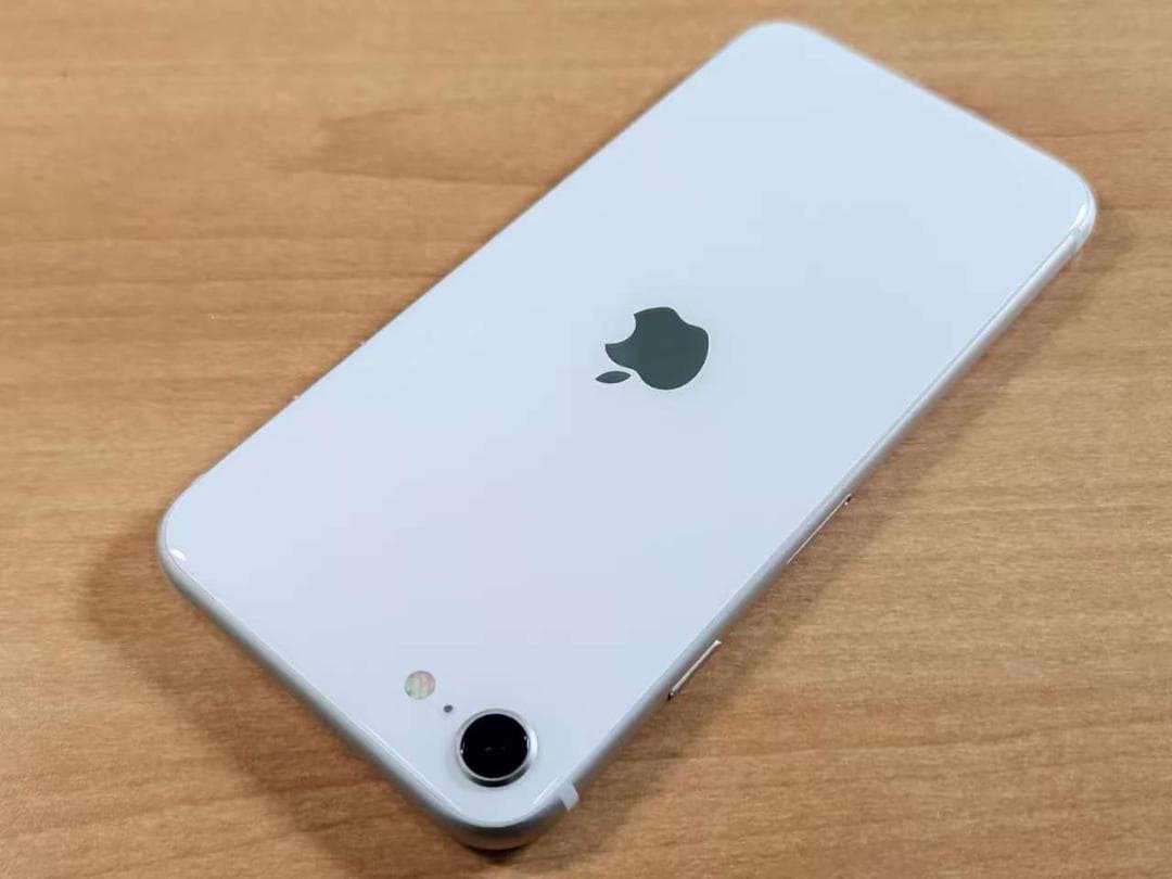 020900F iPhone SE A2782 第3世代 64GB