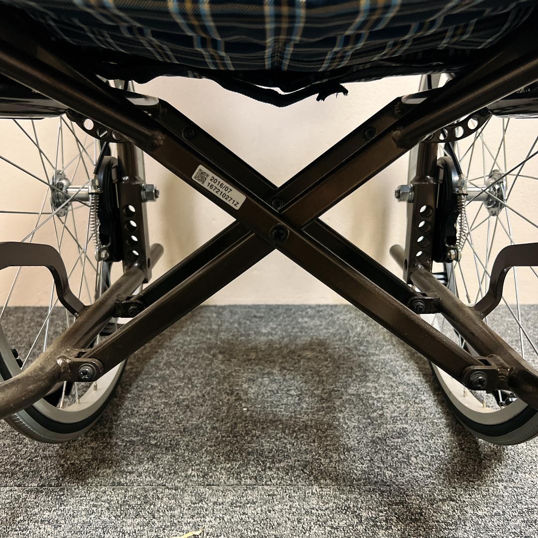 カワムラサイクル　自走用　ノーパンクタイヤ　次世代型車椅子　WAVITシリーズ