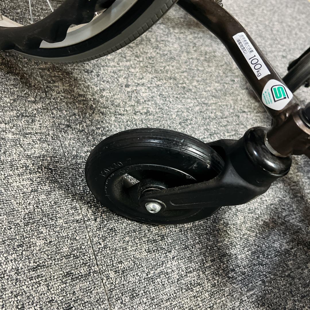 カワムラサイクル　自走用　ノーパンクタイヤ　次世代型車椅子　WAVITシリーズ