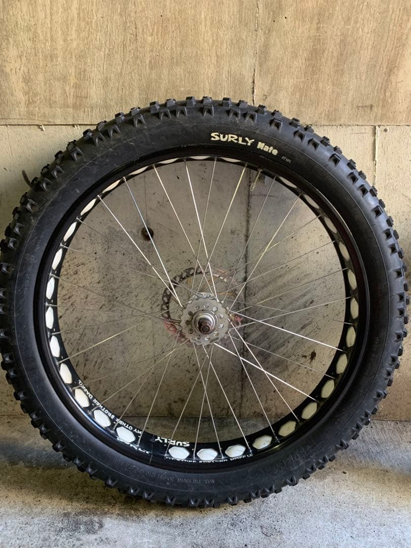SURLY パグスレイ　Nate 26x3.8ホイールセット