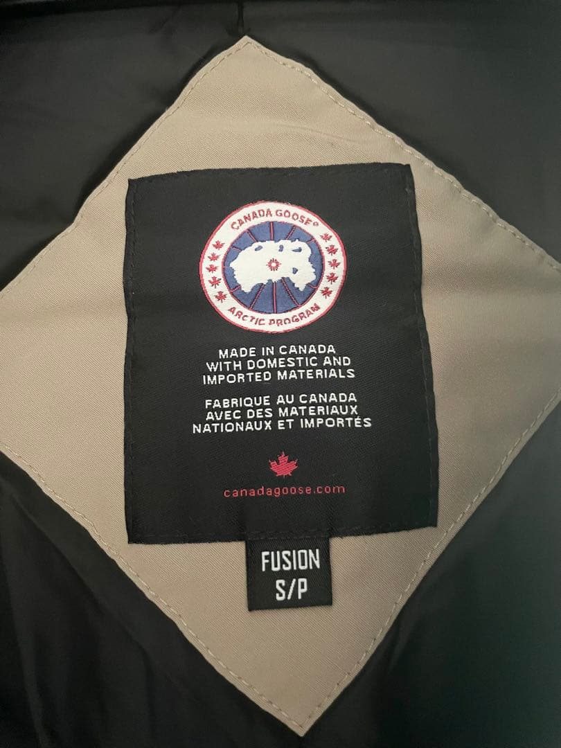 【pandorobo】【クリーニング済】カナダグース　ダウンジャケット