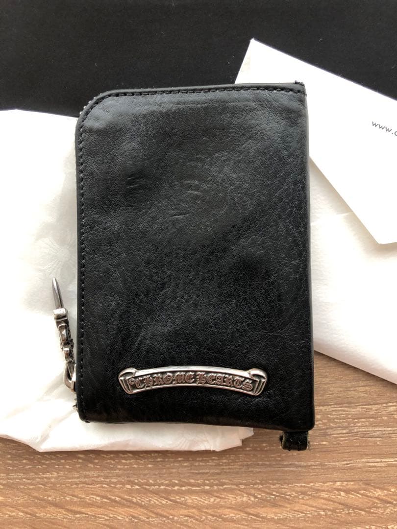 クロムハーツ タイニー ZIP 1セメタリークロスパッチ ウォレット