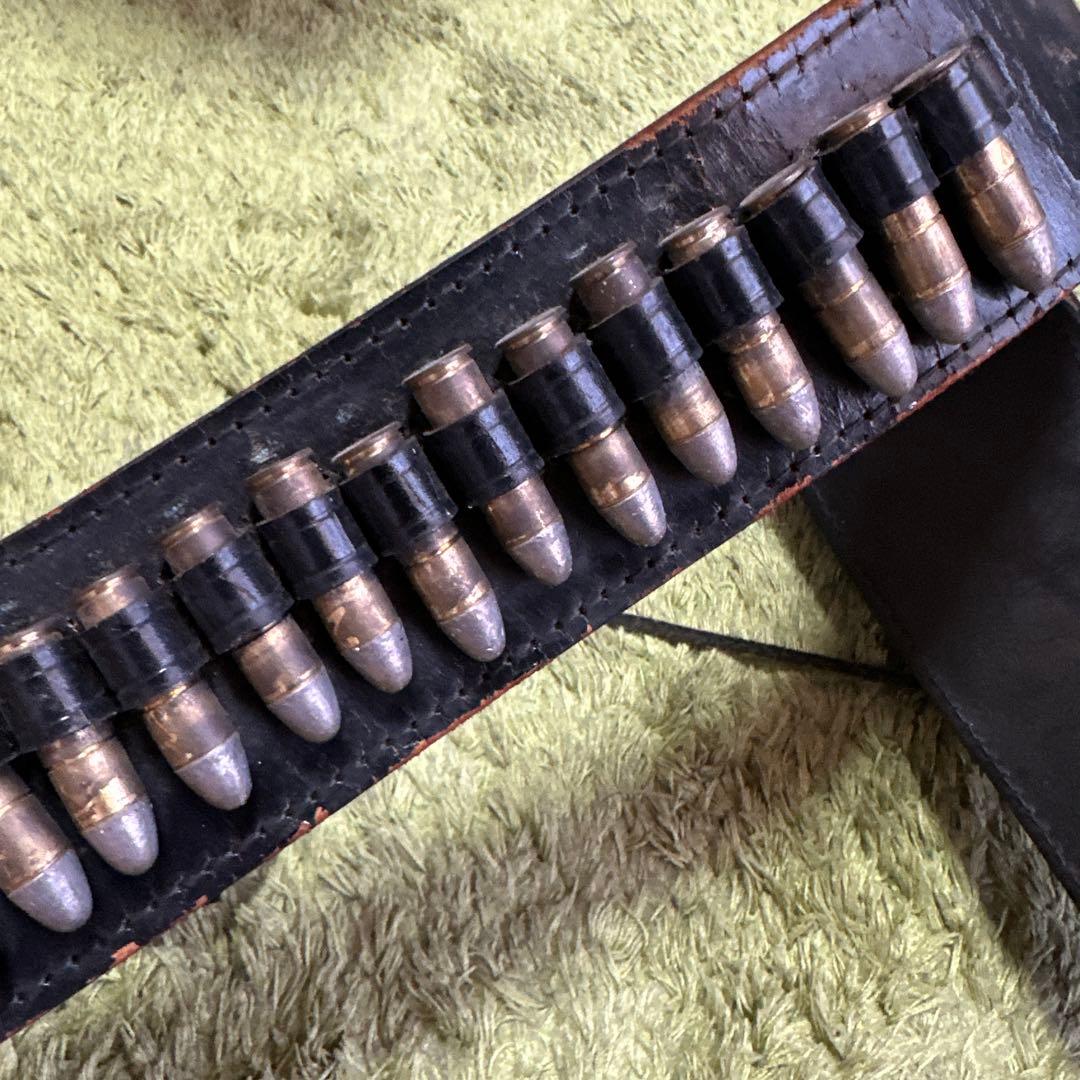 アンティークレザーホルスター付きベルト