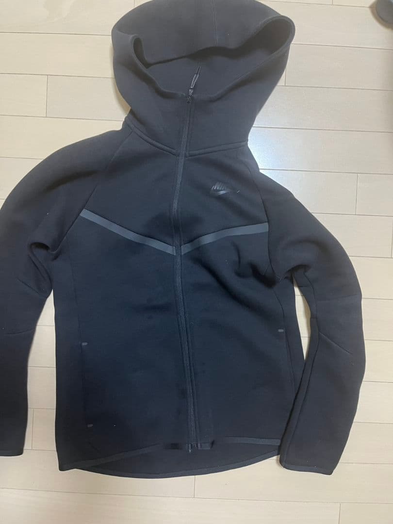 タイガー専用NIKEテックフリース