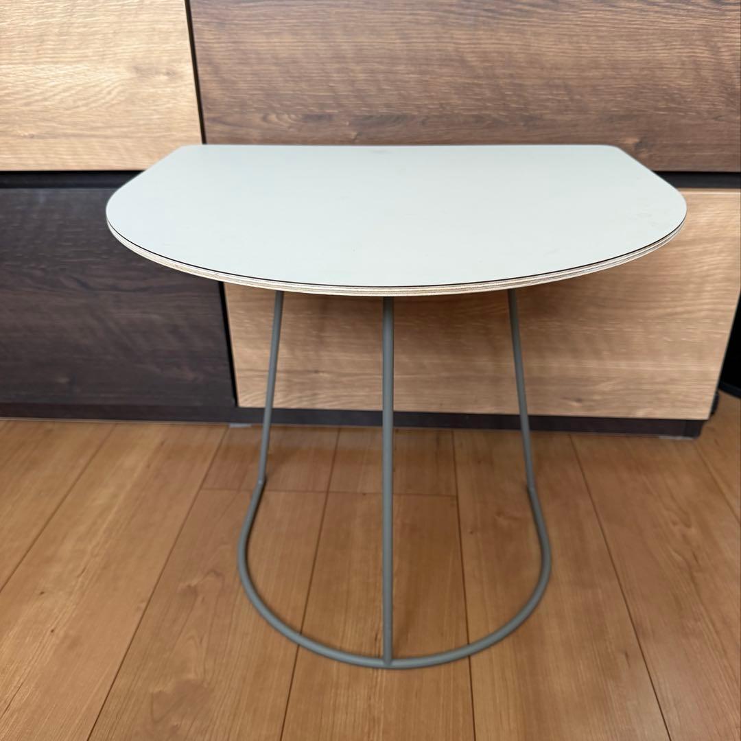 サイドテーブル・ナイトテーブル・ローテーブル muuto AIRY COFFEE TABLE / HALF SIZE gray