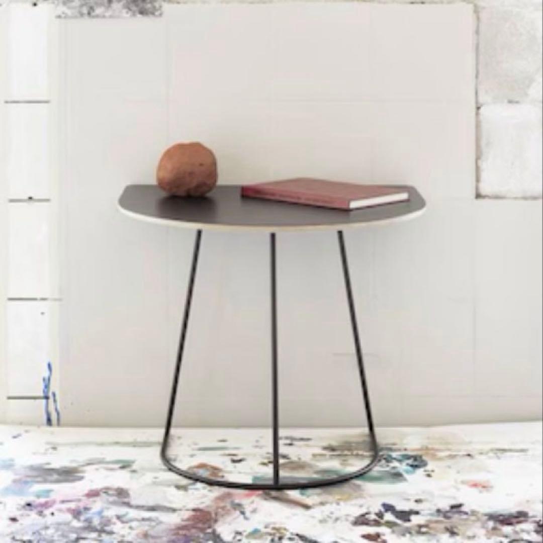 サイドテーブル・ナイトテーブル・ローテーブル muuto AIRY COFFEE TABLE / HALF SIZE gray