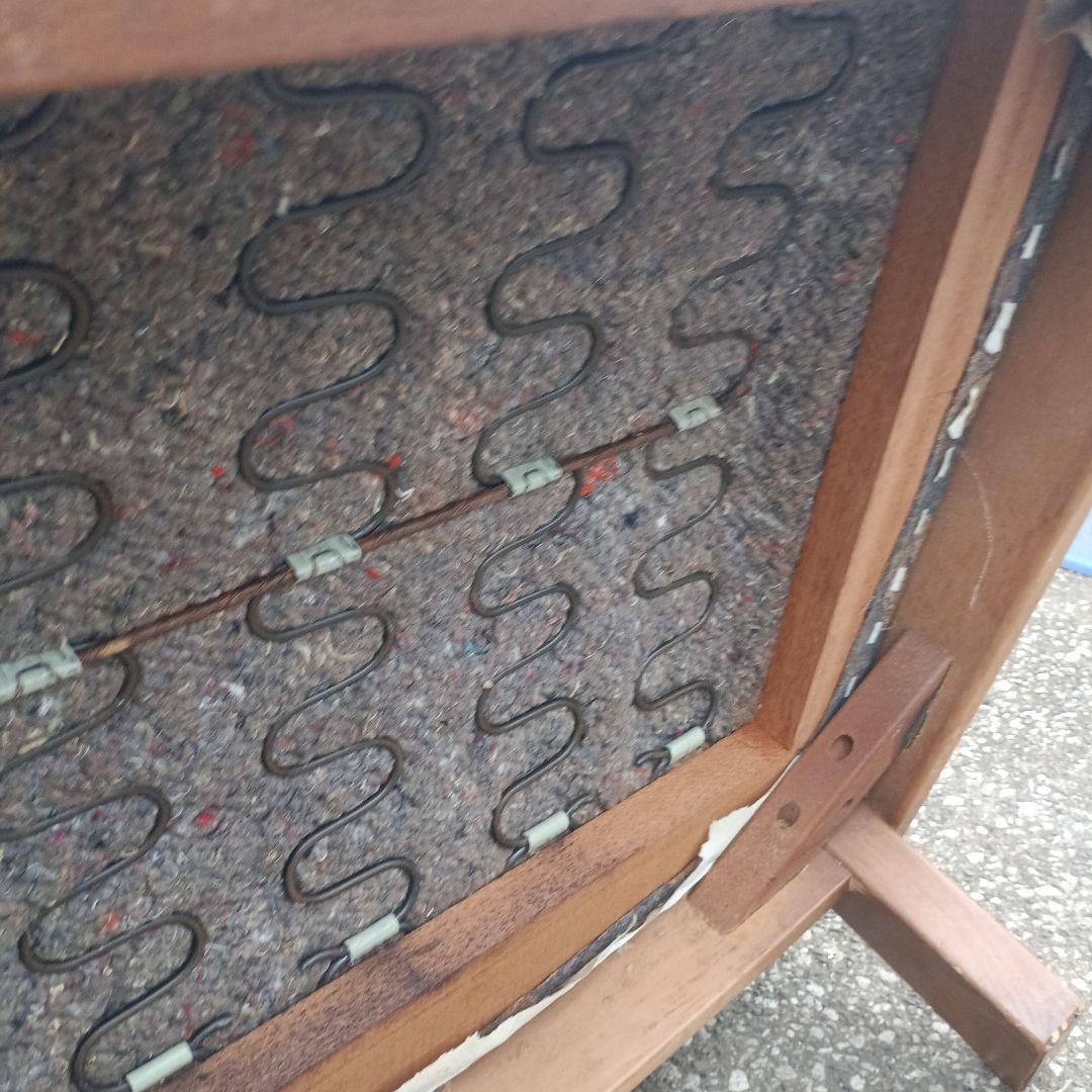 5077）カリモク　２人掛けソファー　難有品