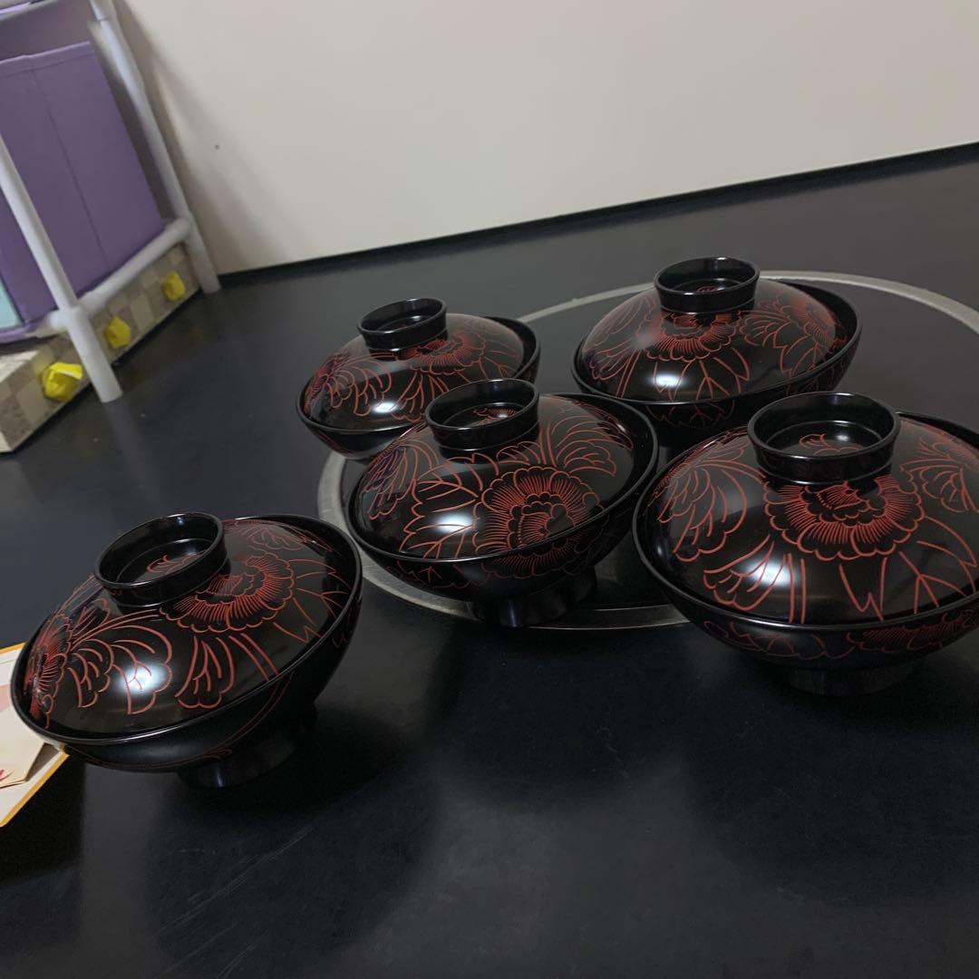 【中古】黒い汁椀 5個セット 赤い花模様18-425