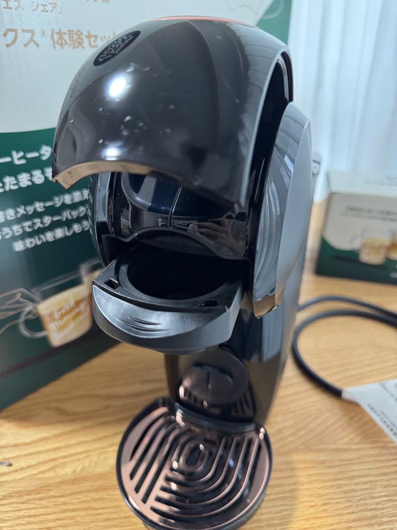 Nescafe Dolce Gusto GENIO S コーヒーメーカー