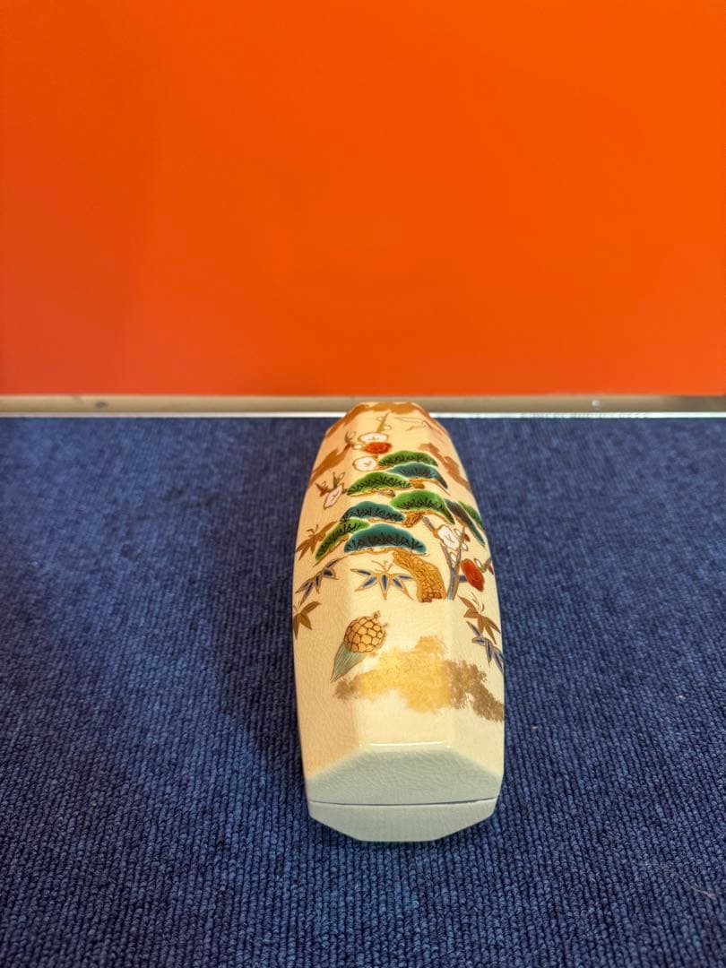 1586 茶道具　前田宝泉作　松竹梅鶴亀文　ぶりぶり香合