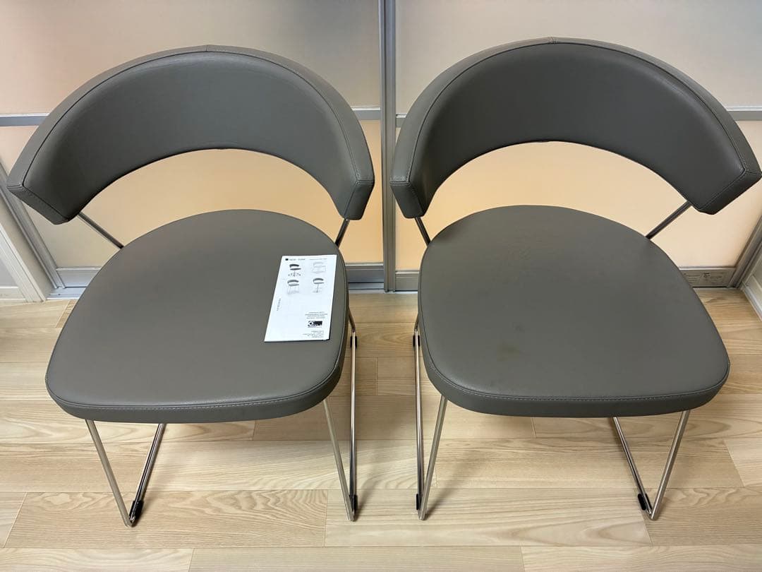 カリガリス　ニューヨーク　ダイニングチェア　②