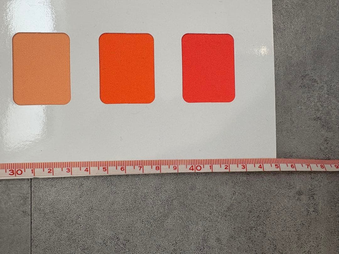 ケース付き、シール付きで便利！パーソナルカラー診断用ドレープ120色など