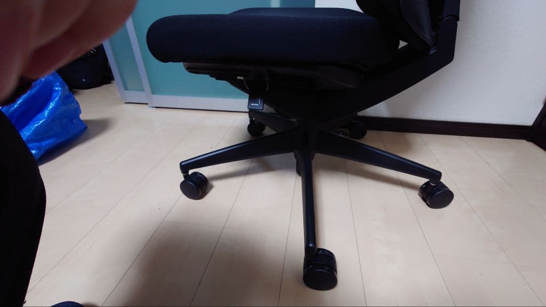 KOKUYO WIZARD3 キャスター付き