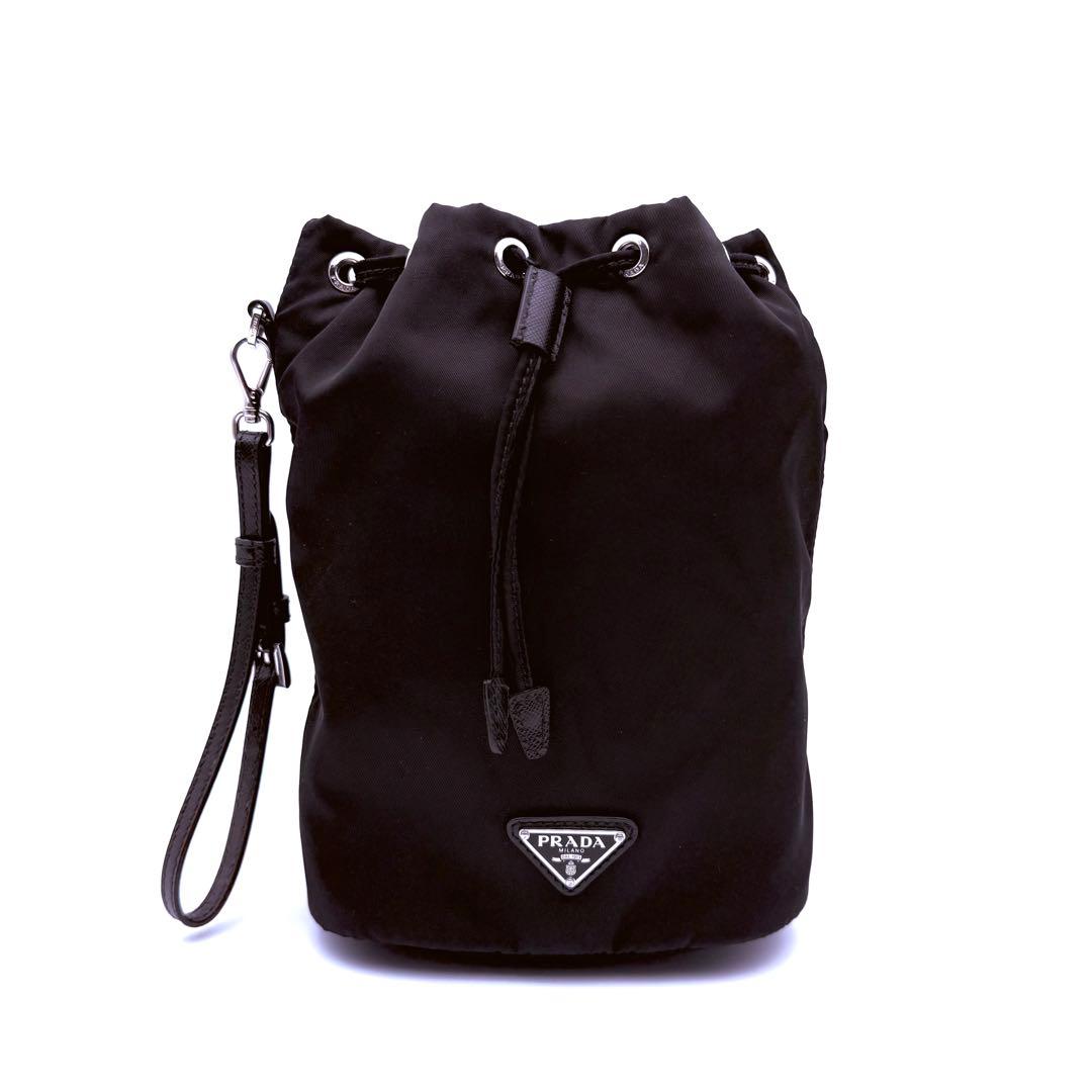 【良品】PRADA プラダ　RE-NYLON 巾着ポーチ　三角ロゴ　サフィアーノ