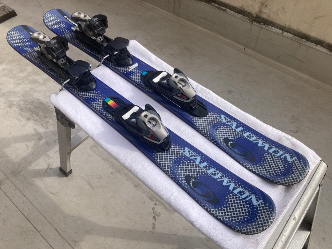 ショートスキー　(ファン)ボードと解放ビィンディング のセット　SALOMON青