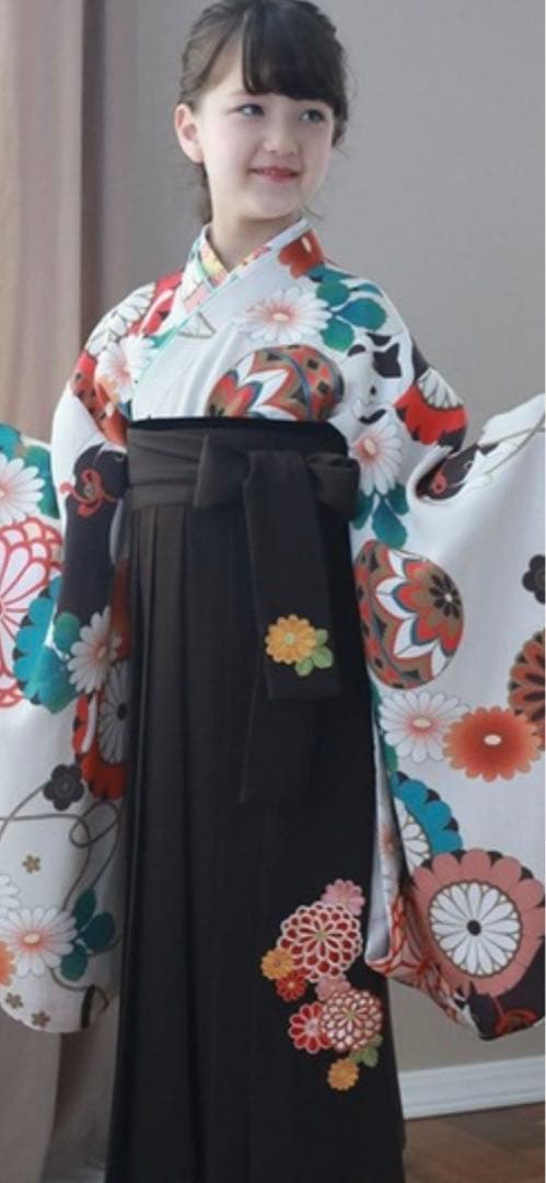 キャサリンコテージ　袴　砂色手毬猫　ちりめん　150センチ