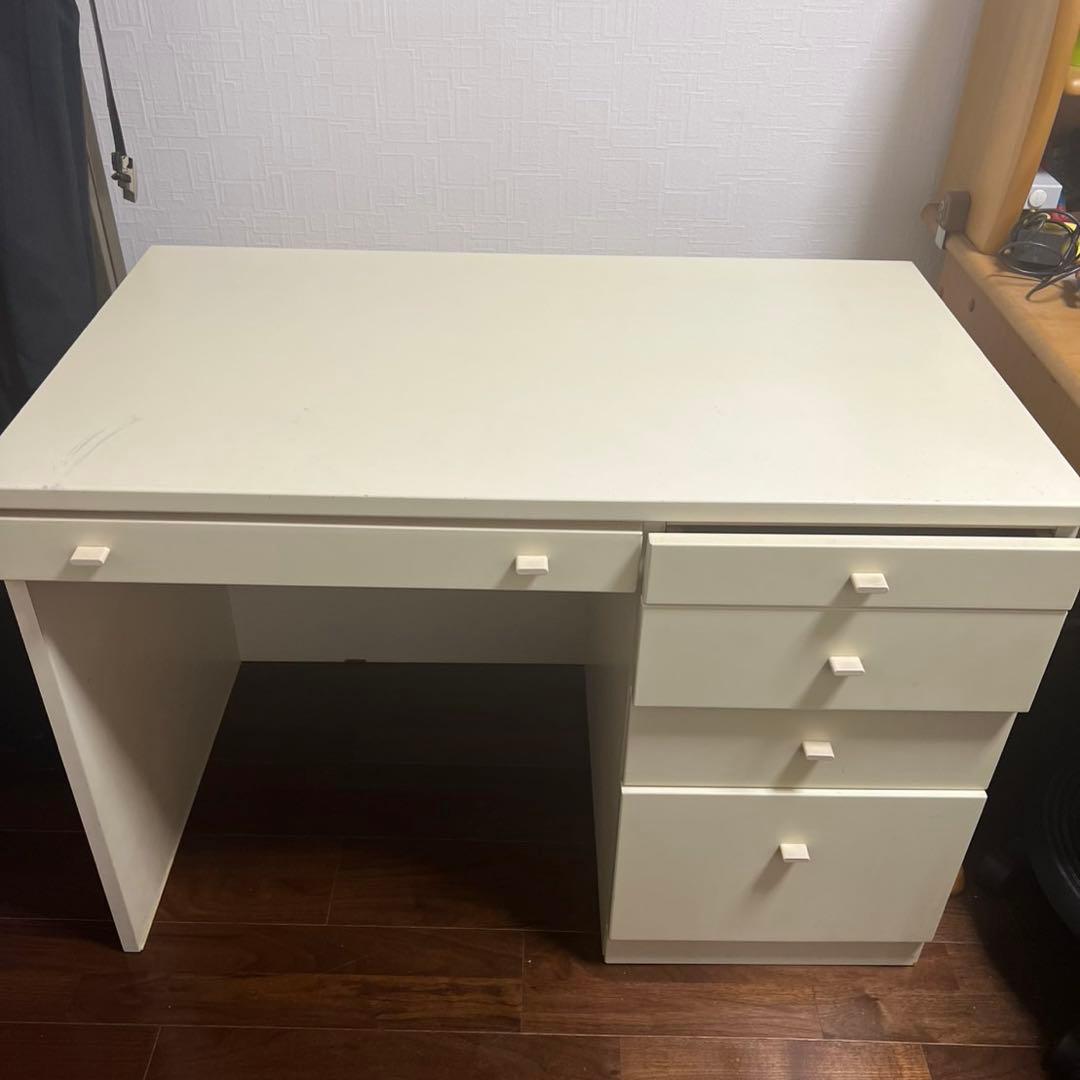 アクタス購入　デスク　アイボリー