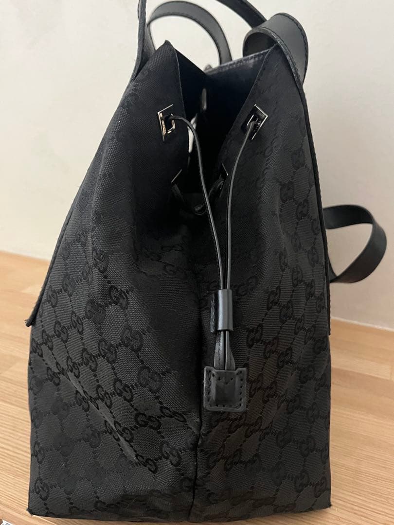 GUCCI GGキャンバス　トートバッグ　ブラック