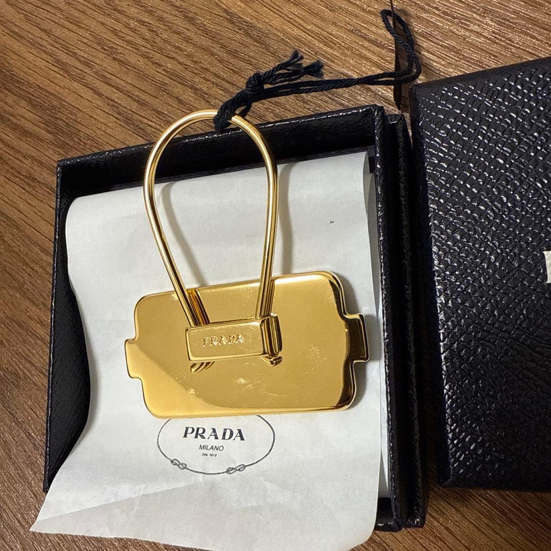 PRADA キーチャーム