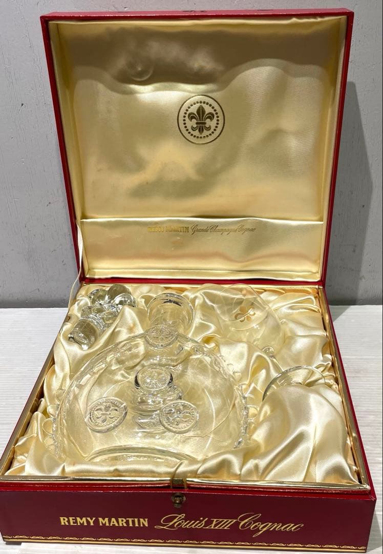 ⑤ Baccarat レミーマルタン ルイ13世 グラス　空瓶 バカラ　箱入り