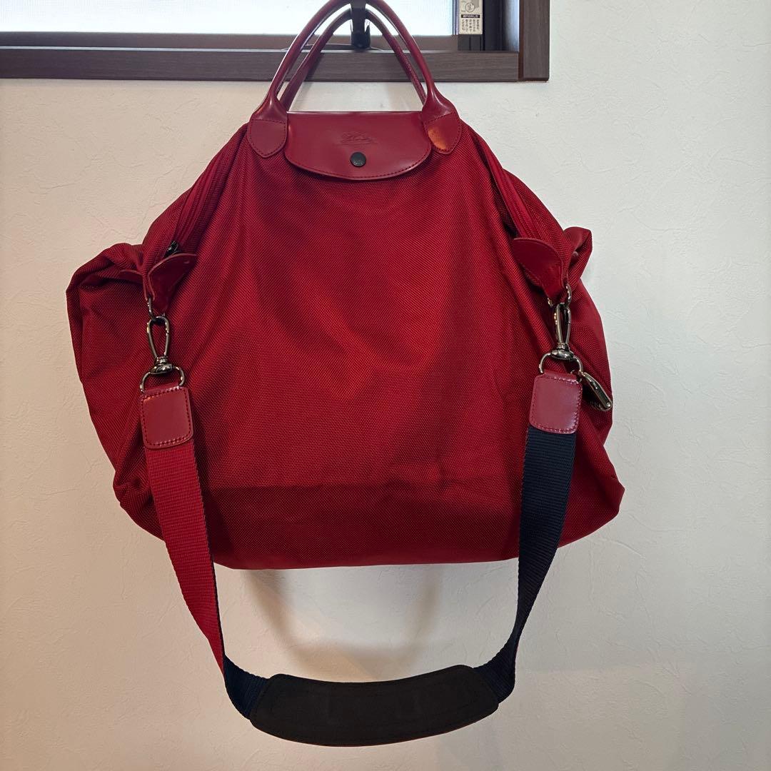 美品ロンシャン　カギ付き　旅行ボストンバッグ赤