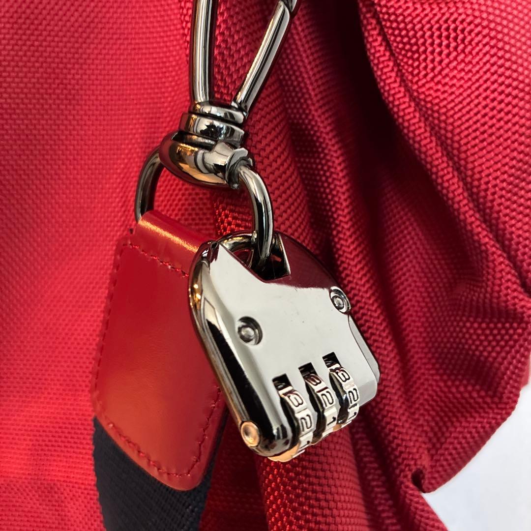 美品ロンシャン　カギ付き　旅行ボストンバッグ赤