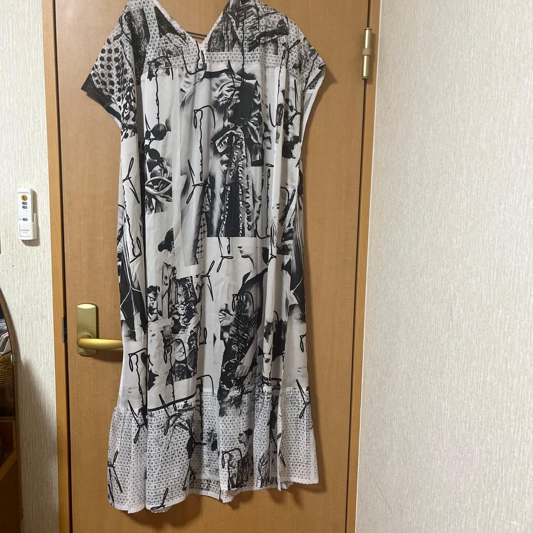 最終値下げ！YOKANGモノクロ パターンプリント ワンピース