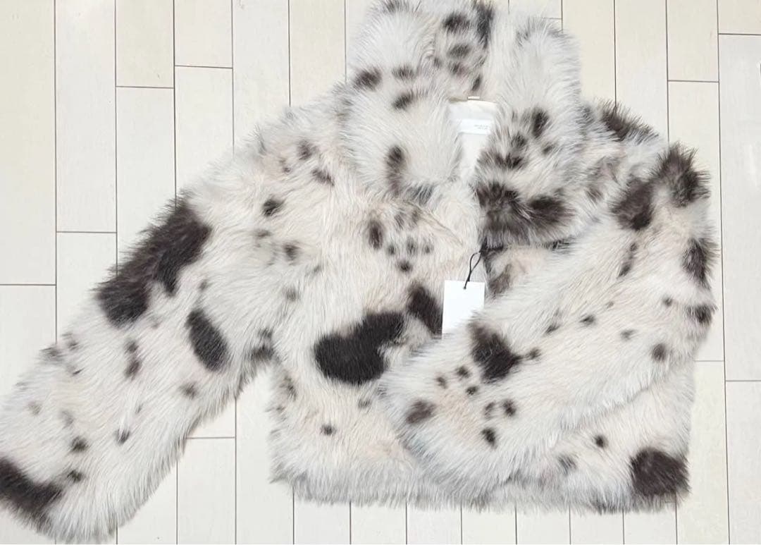 ZARA アニマルプリント フェイクファーショートコート L 新品