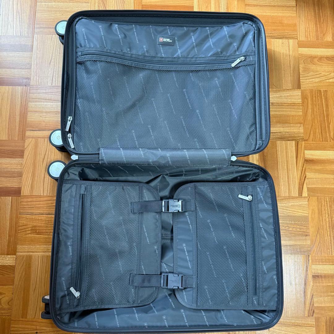【展示品】SWISS MILITARY 機内持ち込みサイズ　キャリー　38.5L