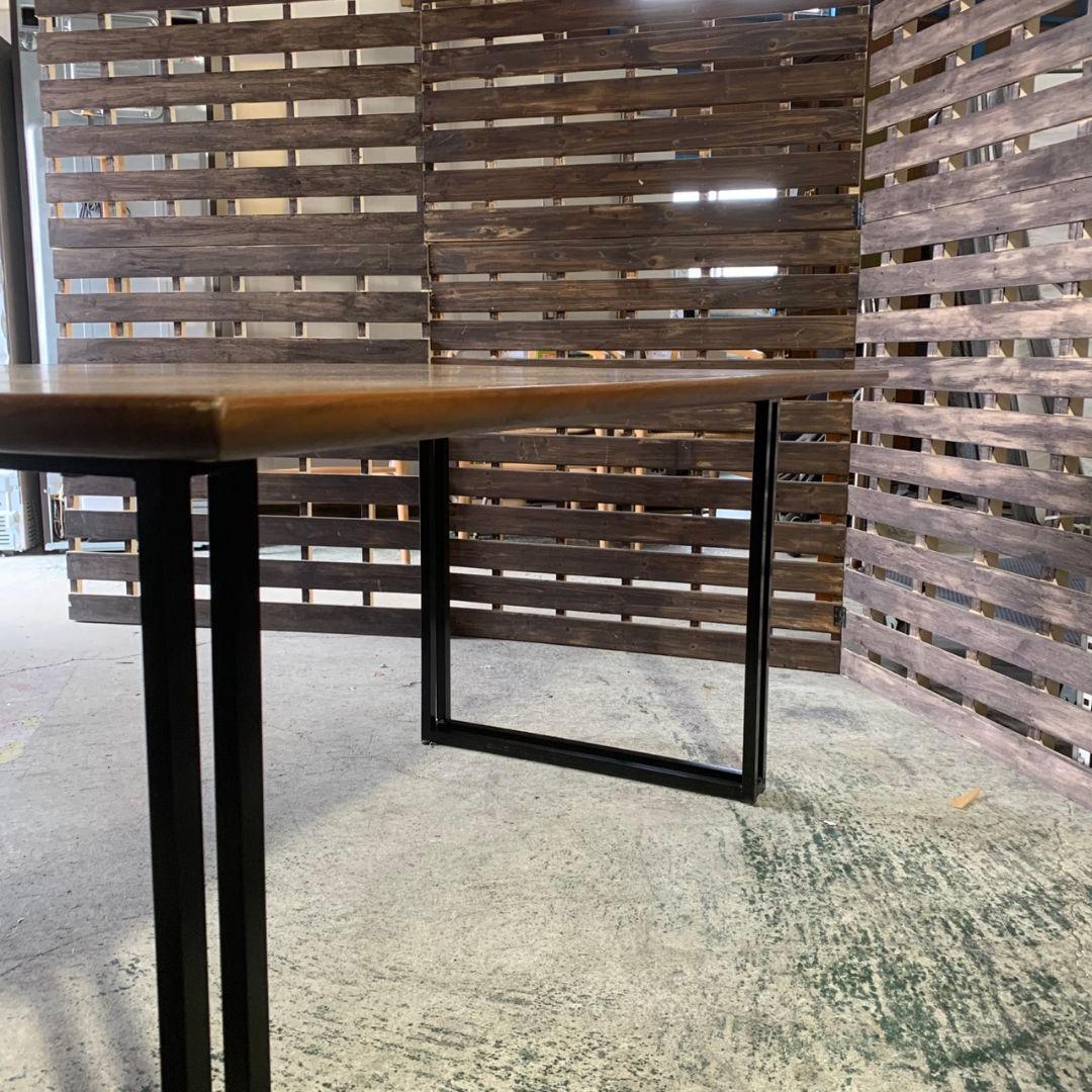 J683R 関家具 鉄脚テーブル ダイニングテーブル 木製天板 アイアン