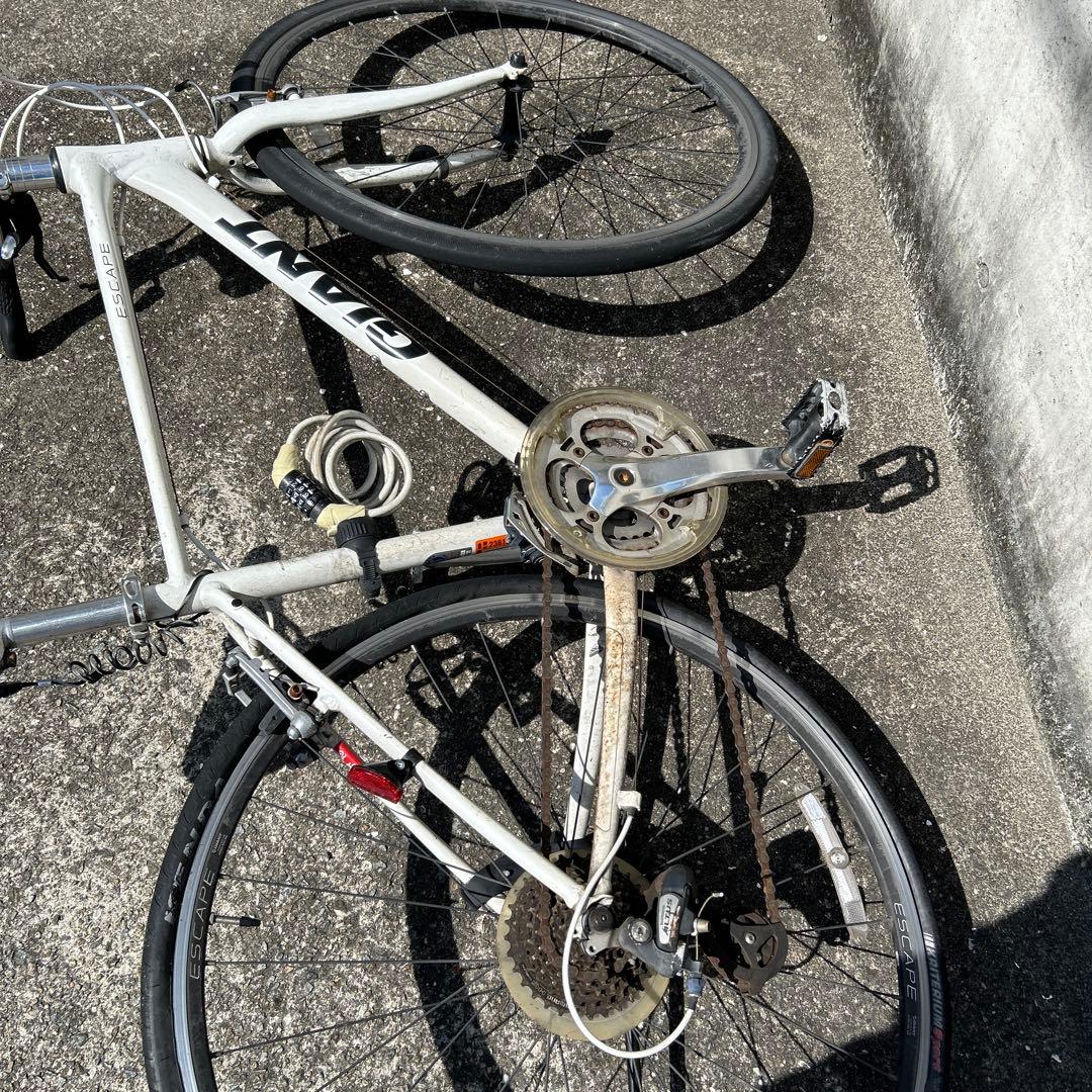 GIANT　ジャイアント クロスバイク　エスケイプ　ジャンク　引取限定