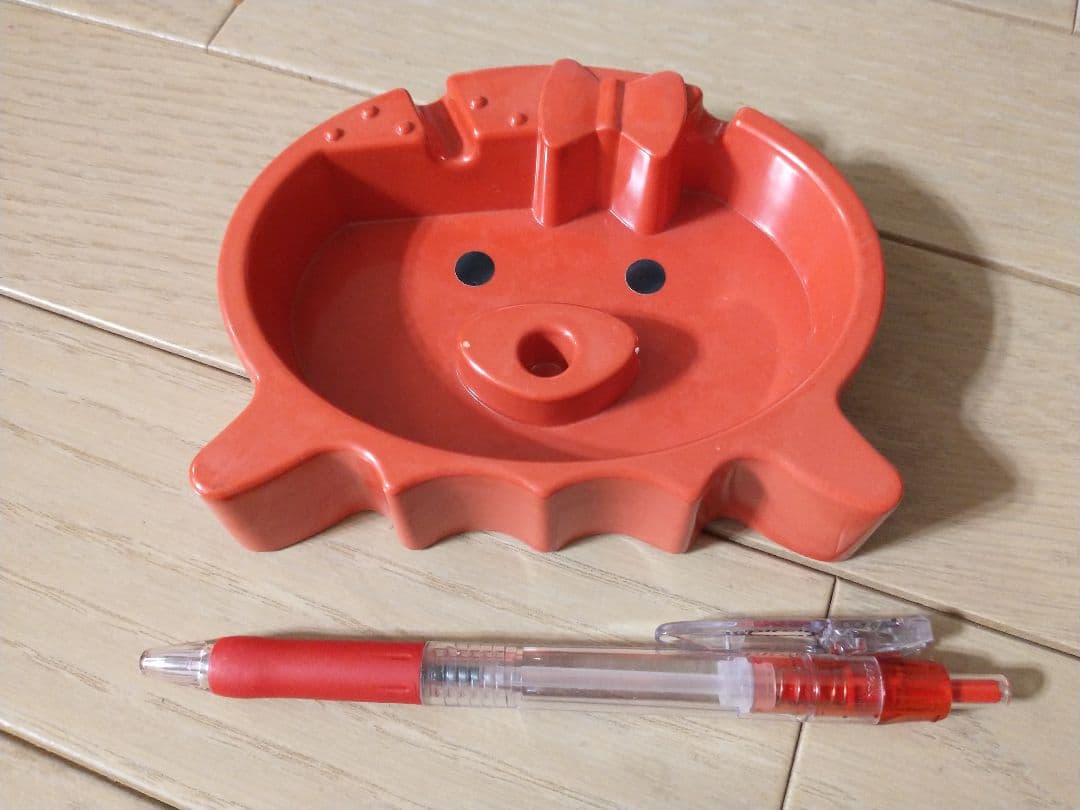 ★【未使用品】 灰皿 タコ たこ 昭和レトロ 赤 タバコ