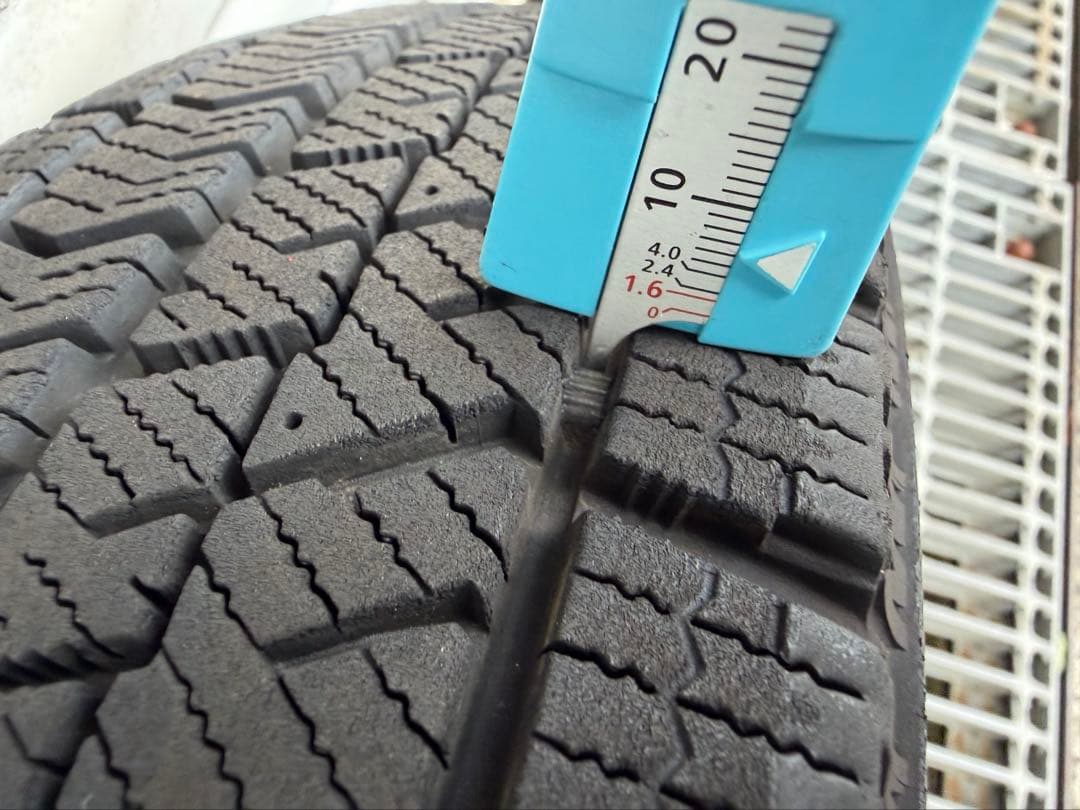 VRX2 冬タイヤ 145/80R13 4本セット中古