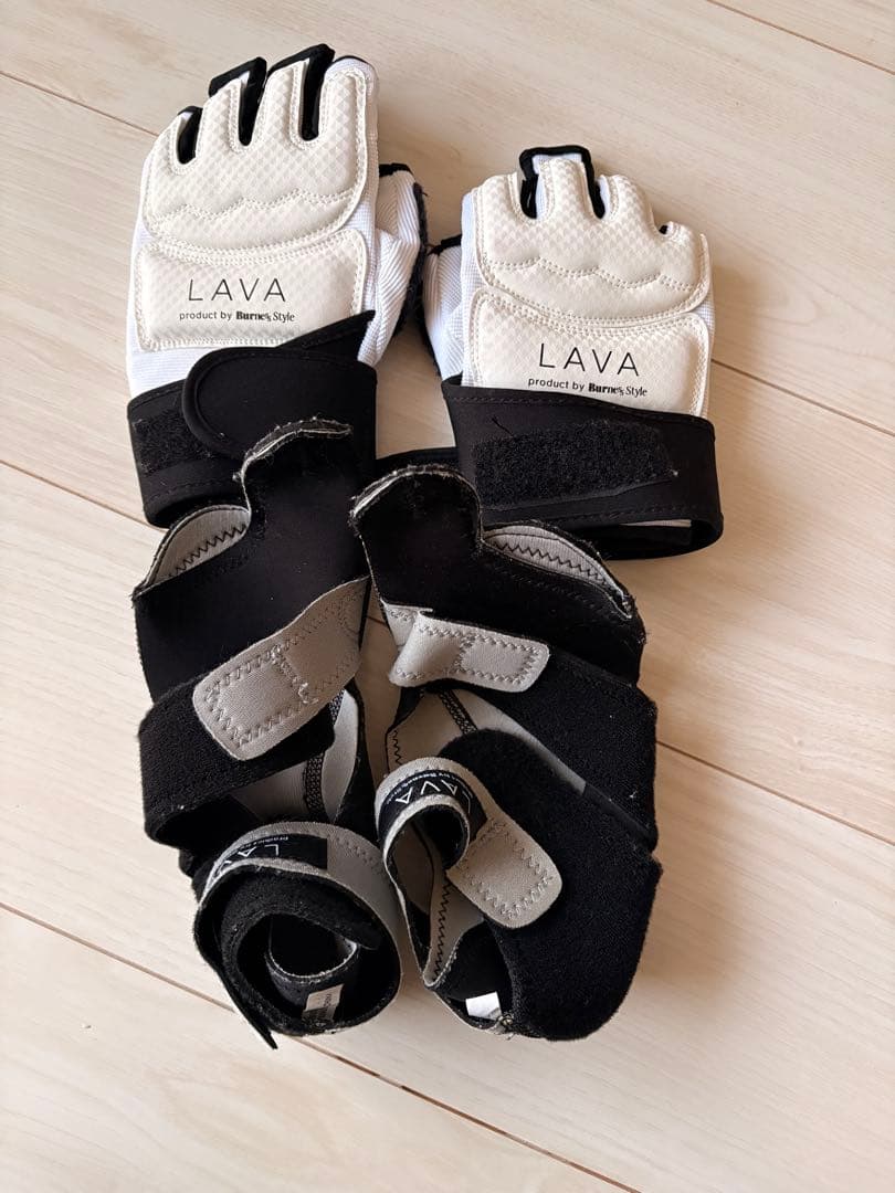 ボクシンググローブ　シューズ　LAVA バーネススタイル　Sサイズ　ホワイト